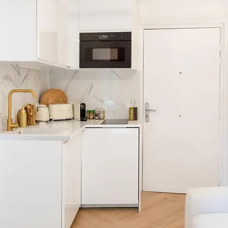 Apartment Hercule Furnished Flat *