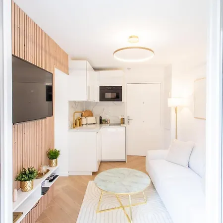 Hercule Furnished Flat *