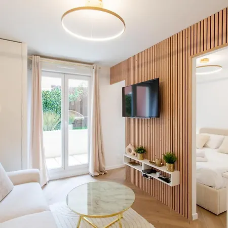 Hercule Furnished Flat