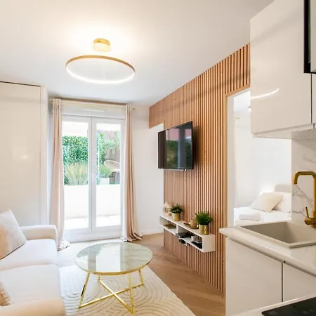 Hercule Furnished Flat