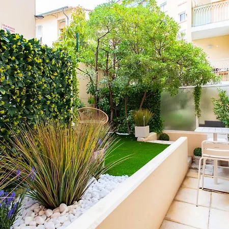 Apartment Hercule Furnished Flat
